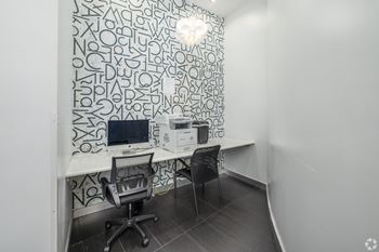 Work desk